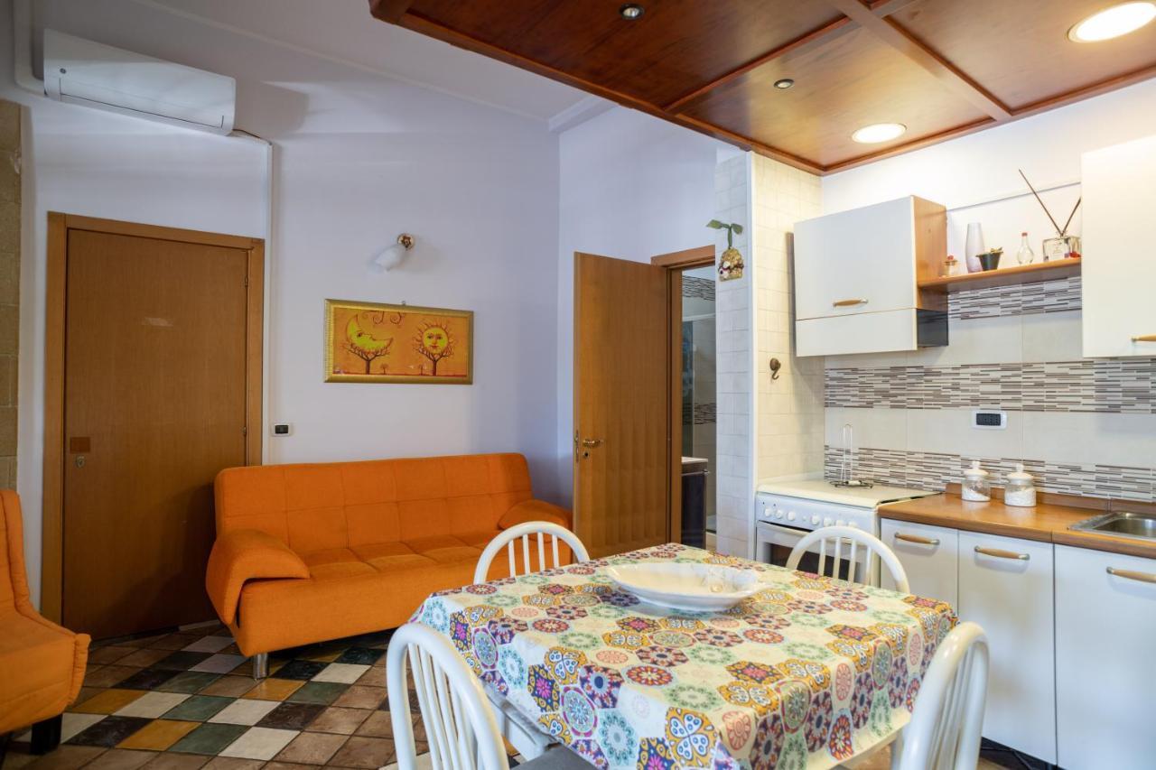 La Casa Di Luca - By Host4U Apartment Pulsano Luaran gambar